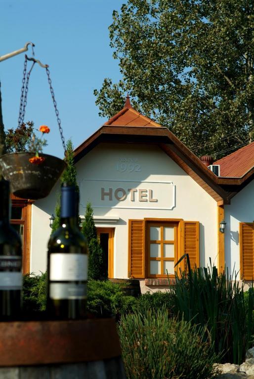 Hotel Vineyard Inn - Szoloskert Nagykanizsa Εξωτερικό φωτογραφία