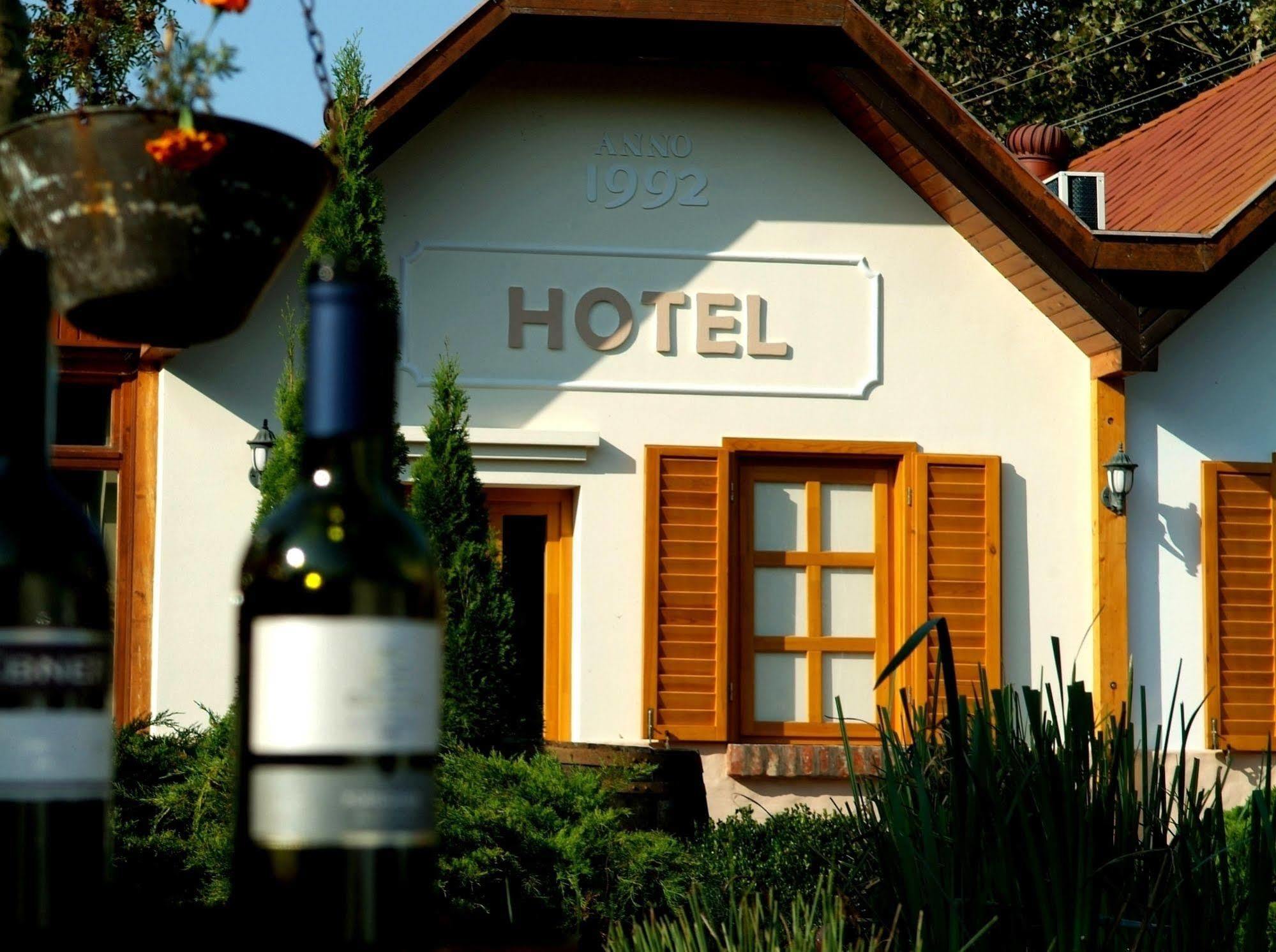 Hotel Vineyard Inn - Szoloskert Nagykanizsa Εξωτερικό φωτογραφία