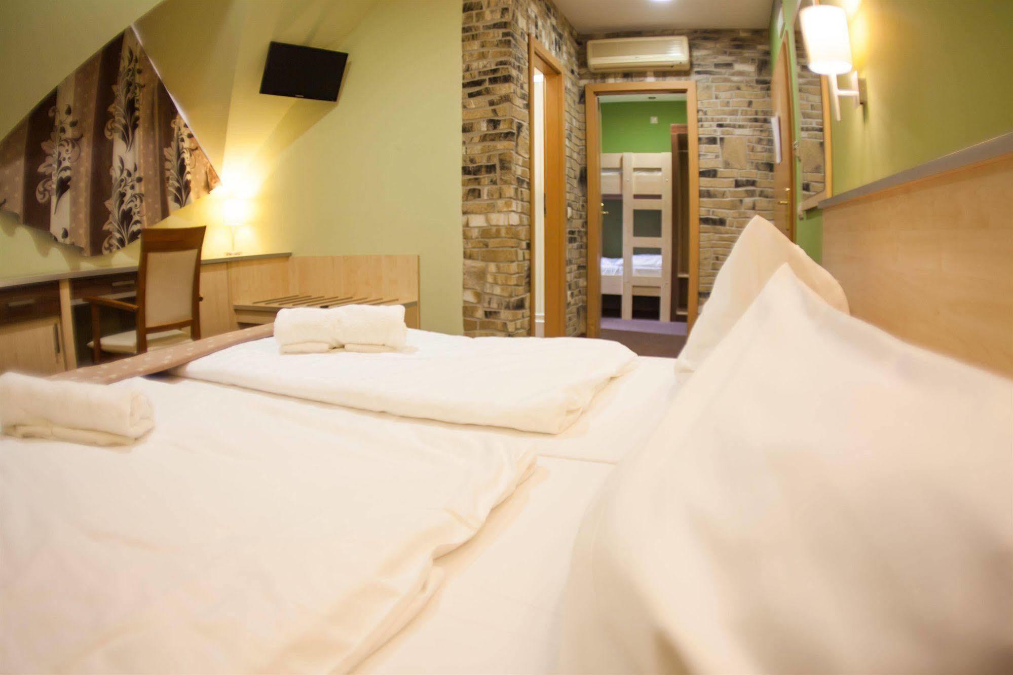 Hotel Vineyard Inn - Szoloskert Nagykanizsa Εξωτερικό φωτογραφία